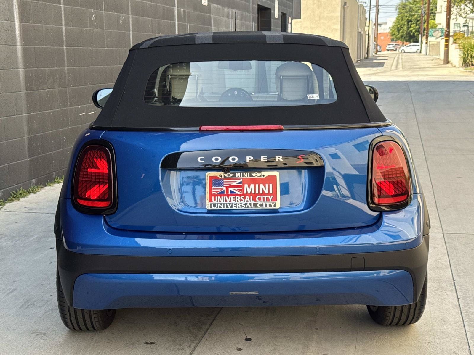 Used 2025 MINI Cooper S FWD image 4