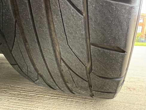 Used 2017 Dodge Challenger SRT Hellcat image 19