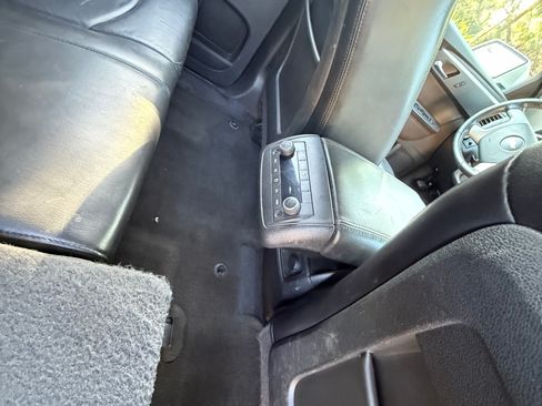 Used 2012 Chevrolet Traverse FWD LT w/ 2LT image 10