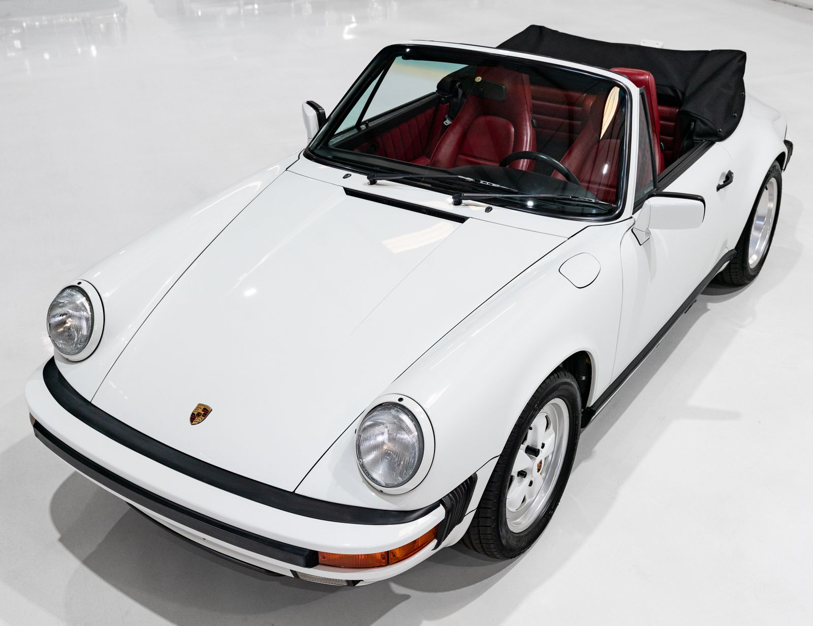 Used 1989 Porsche 911 Carrera Cabriolet RWD image 23