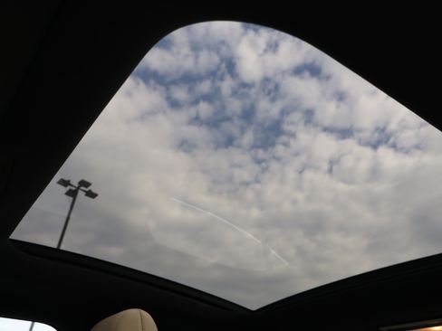 Used 2014 Mercedes-Benz CLA 250 image 32