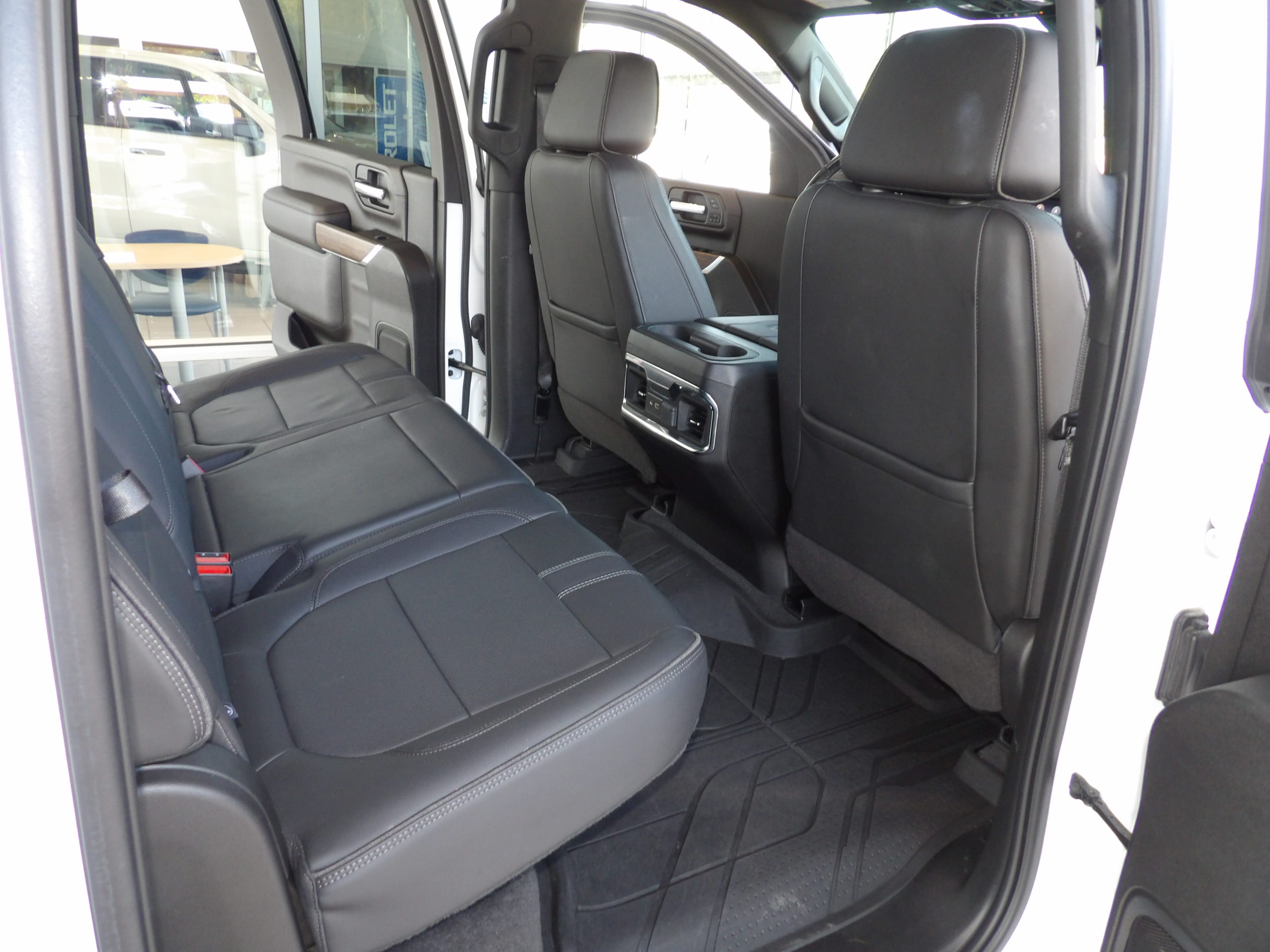 Used 2022 Chevrolet Silverado 2500 4x4 Crew Cab High Country image 28