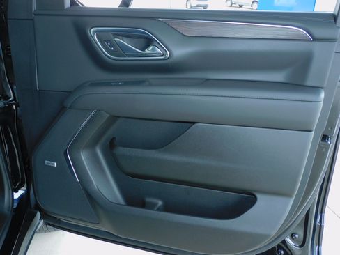 Used 2023 Chevrolet Tahoe LT image 28