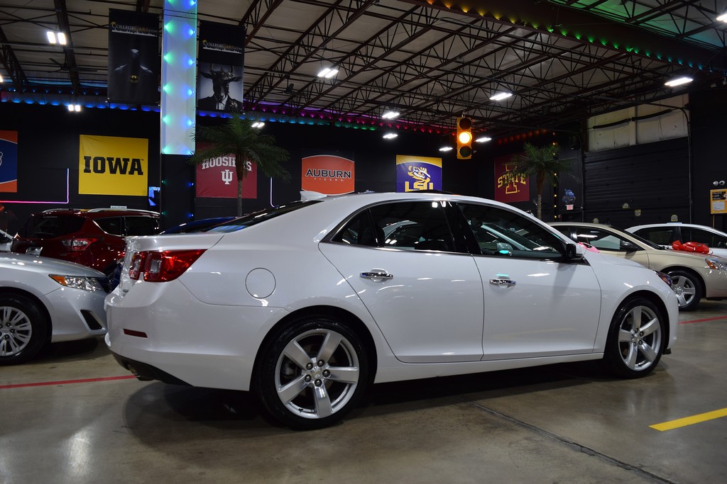 Used 2015 Chevrolet Malibu LTZ FWD image 14