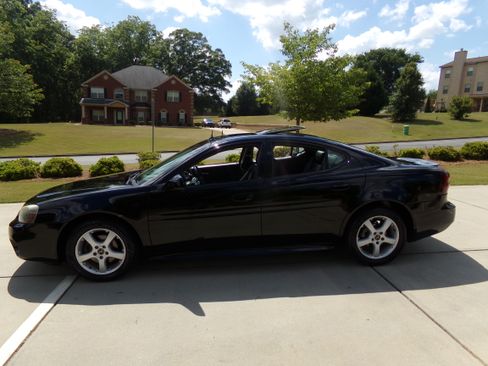 Used 2004 Pontiac Grand Prix GTP FWD image 2