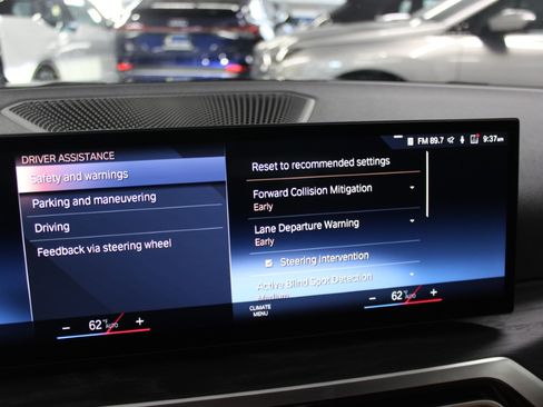 Used 2023 BMW i4 eDrive35 image 25