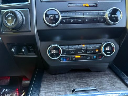 Used 2019 Ford Expedition Max 4WD Limited image 13