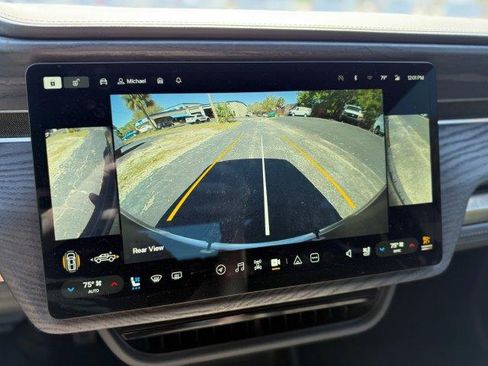 Used 2023 Rivian R1T Adventure image 20