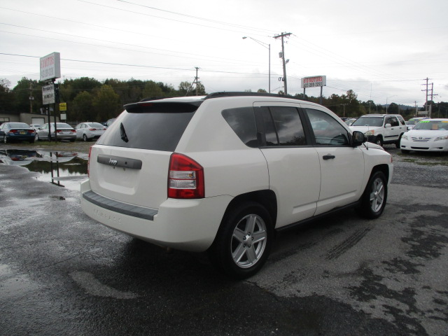 Used 2007 Jeep Compass 2WD Sport image 6