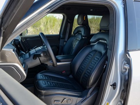 Used 2025 Rivian R1S Adventure image 14