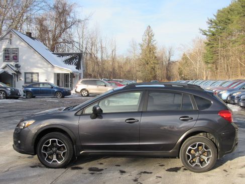 Used 2013 Subaru XV Crosstrek 2.0i Premium image 5