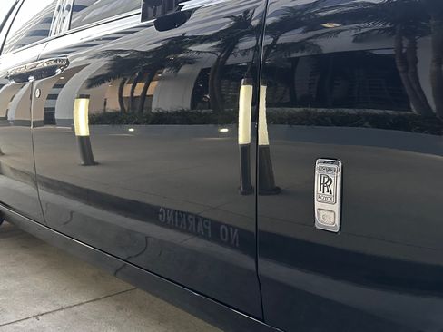 Used 2021 Rolls-Royce Phantom image 41