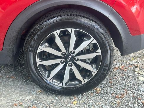 Used 2019 Kia Sportage FWD EX image 29