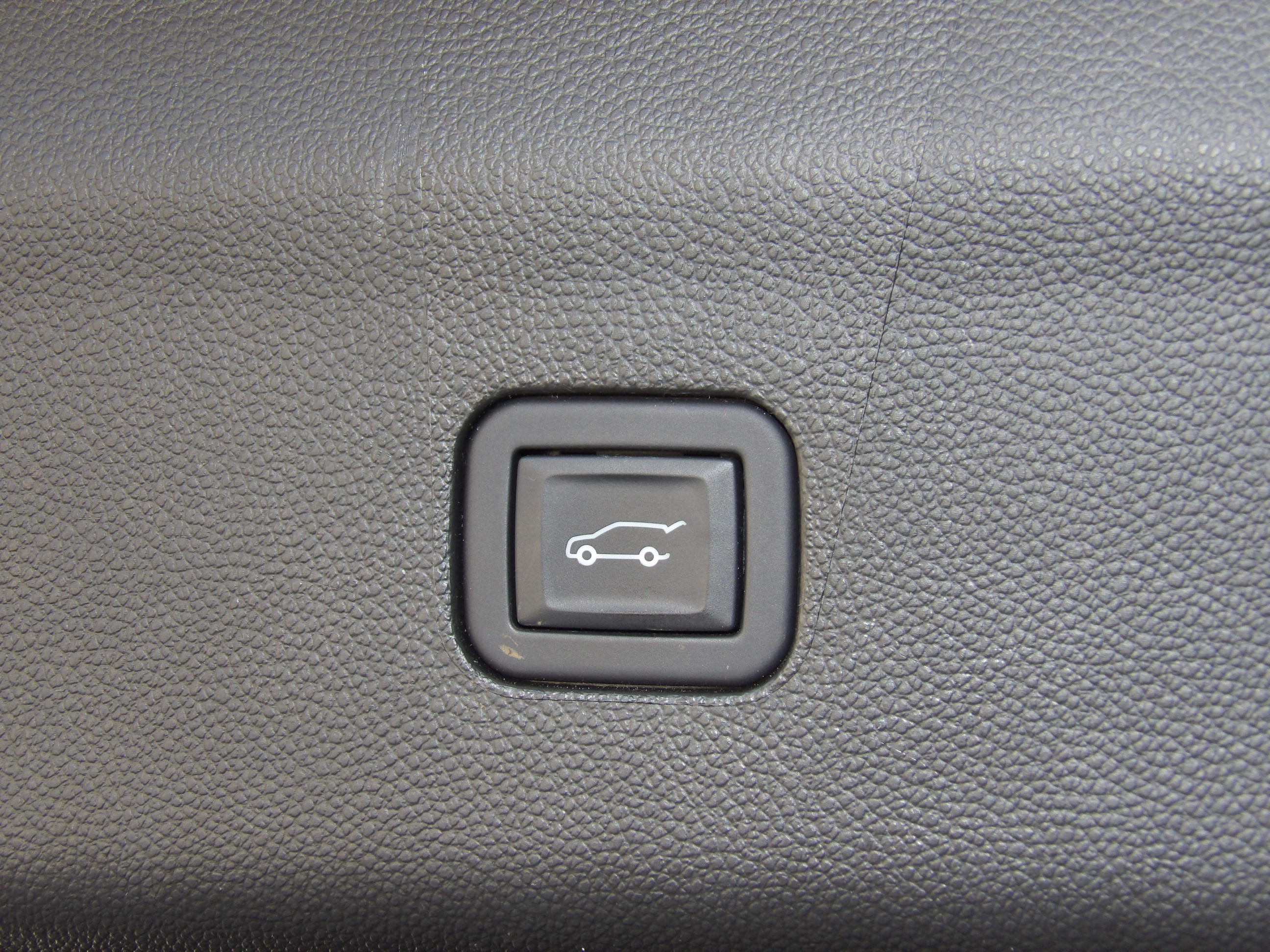 Used 2024 Buick Enclave Essence FWD image 20