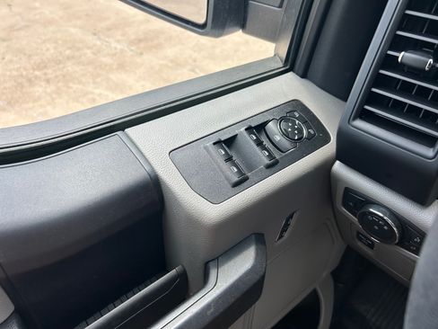 Used 2018 Ford F150 XL image 11