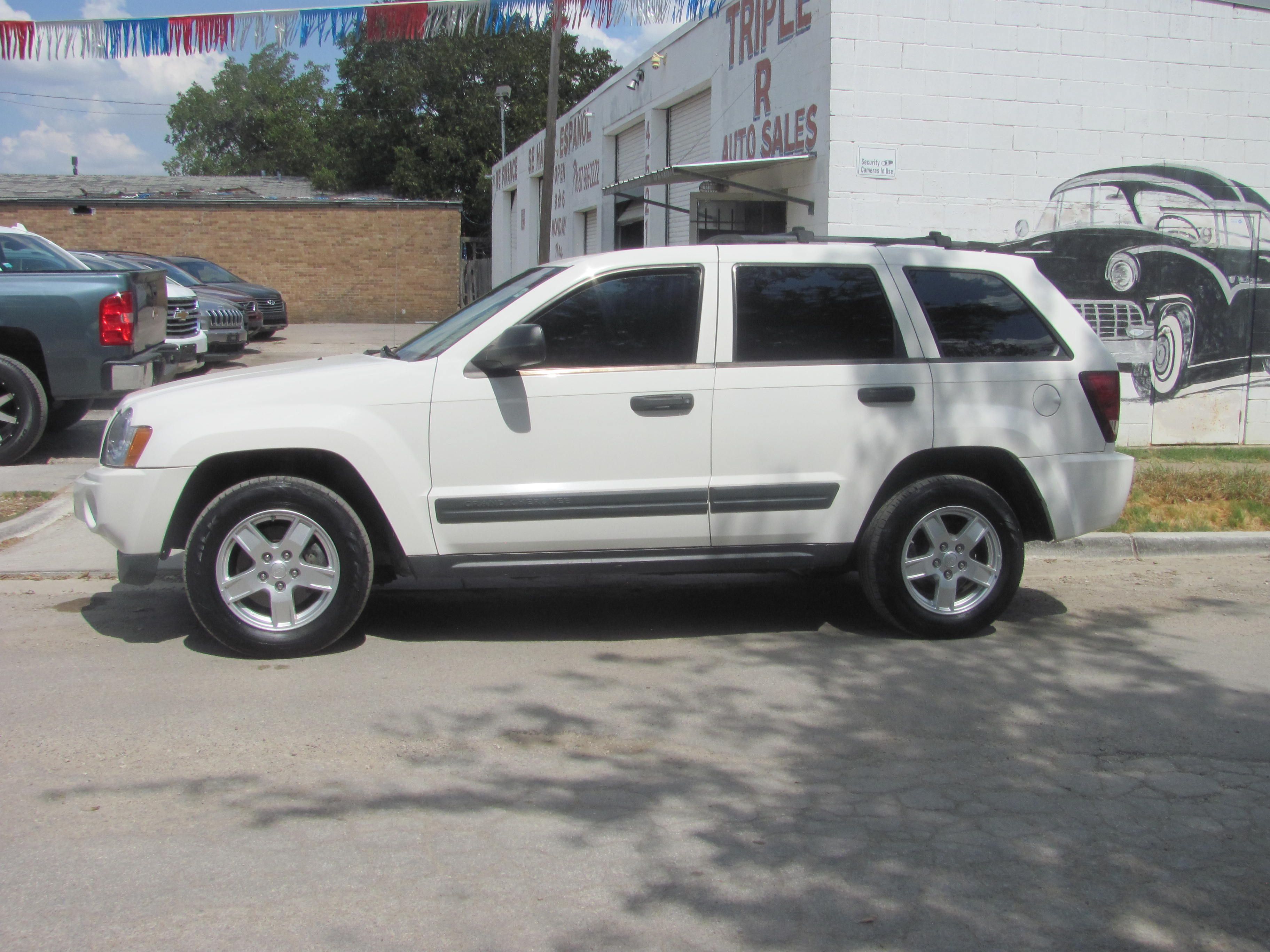 Used 2006 Jeep Grand Cherokee 2WD Laredo image 1