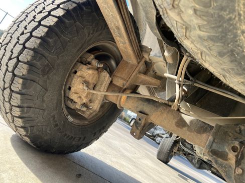 Used 2003 Ford E-350 and Econoline 350 image 21