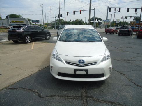 Used 2012 Toyota Prius V Three Wagon 4D FWD image 2