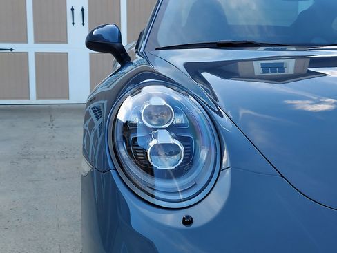 Used 2017 Porsche 911 Carrera 4S image 33