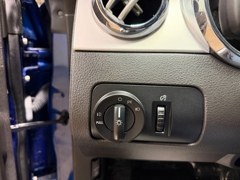 Used 2006 Ford Mustang GT Premium RWD image 12