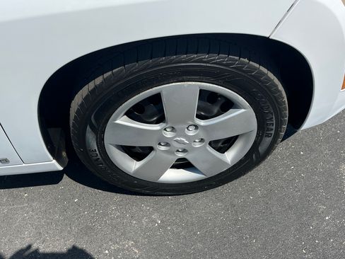 Used 2010 Chevrolet HHR LS FWD image 21