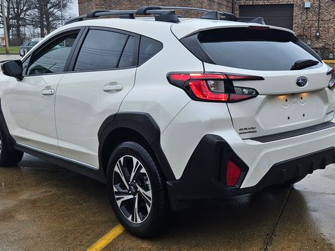 Used 2025 Subaru Crosstrek 2.5i Premium image 2