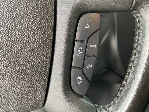 Used 2021 GMC Savana 2500 image 16