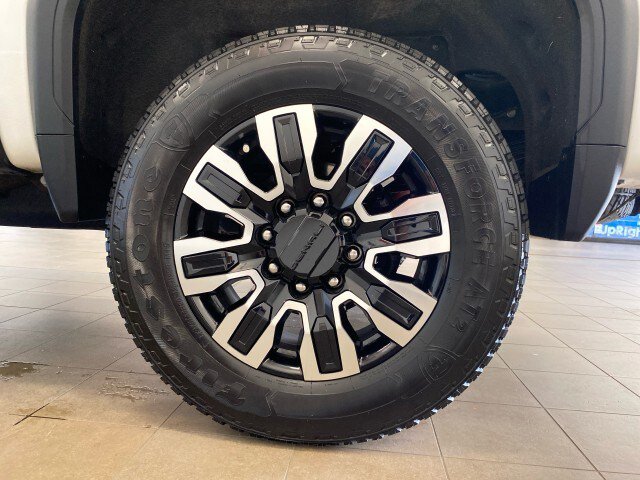 Used 2024 GMC Sierra 3500 Denali Ultimate AWD/4WD image 30
