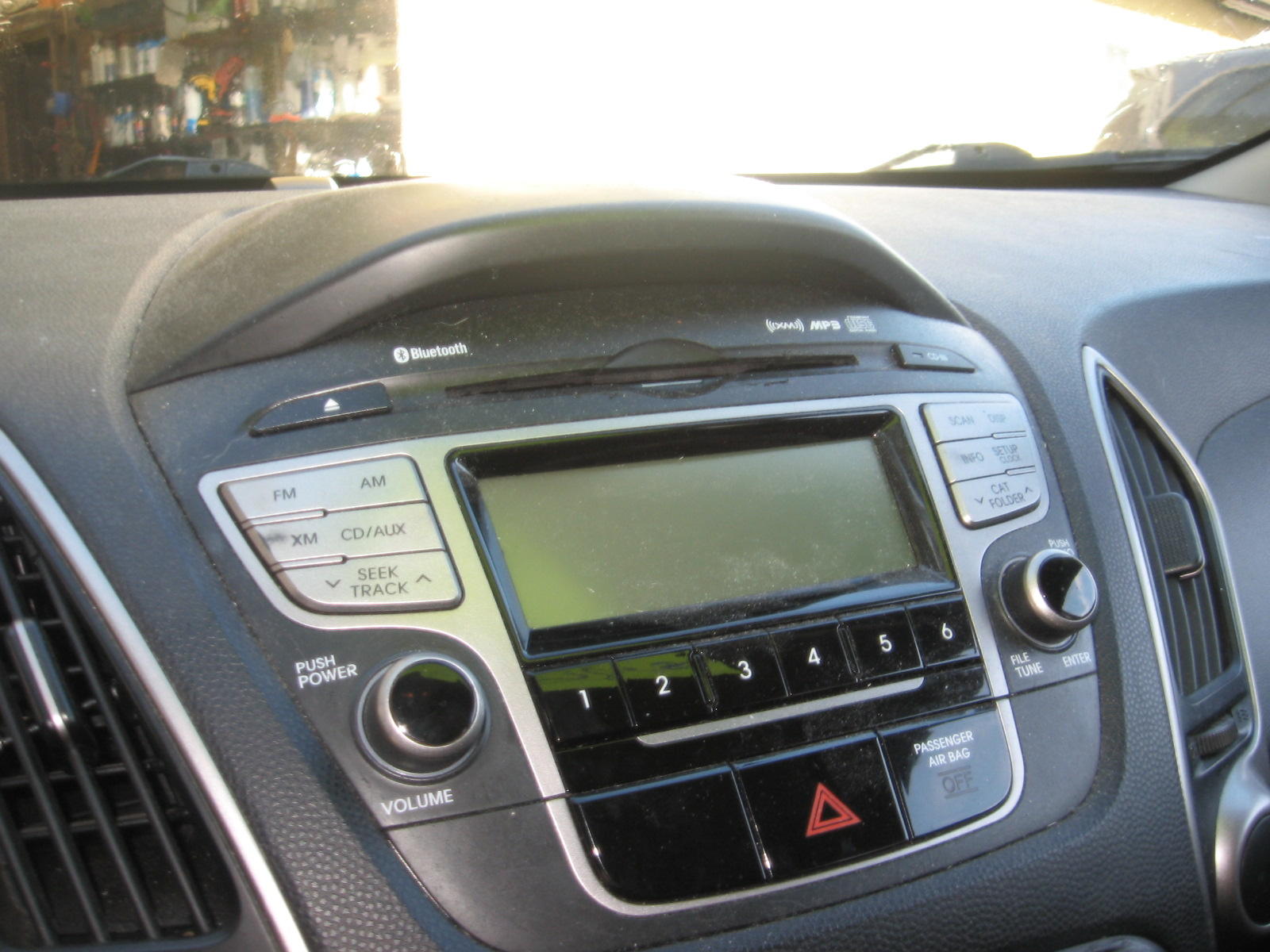 Used 2011 Hyundai Tucson SE FWD image 12