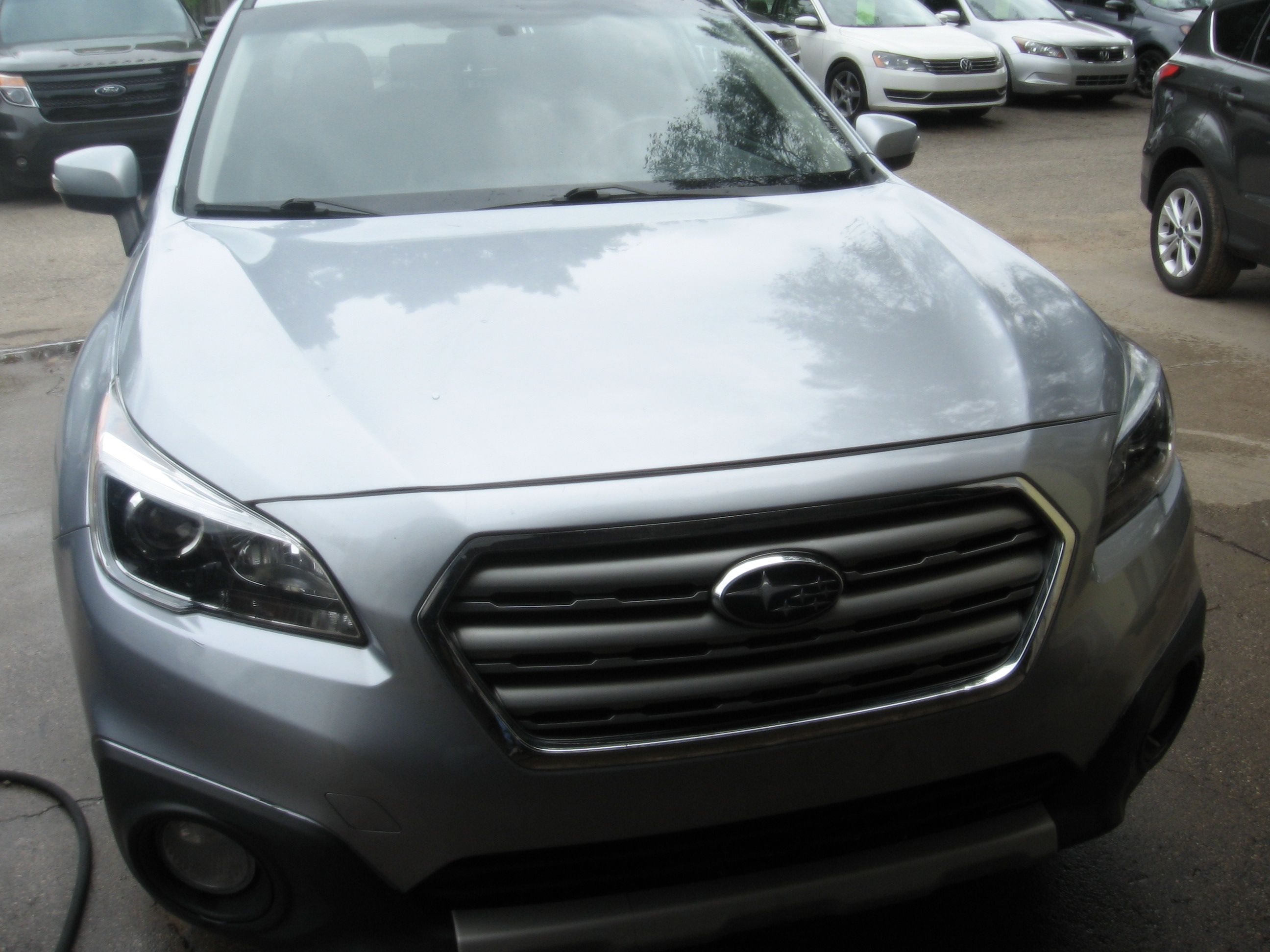 Used 2015 Subaru Outback 2.5i Limited AWD/4WD image 2