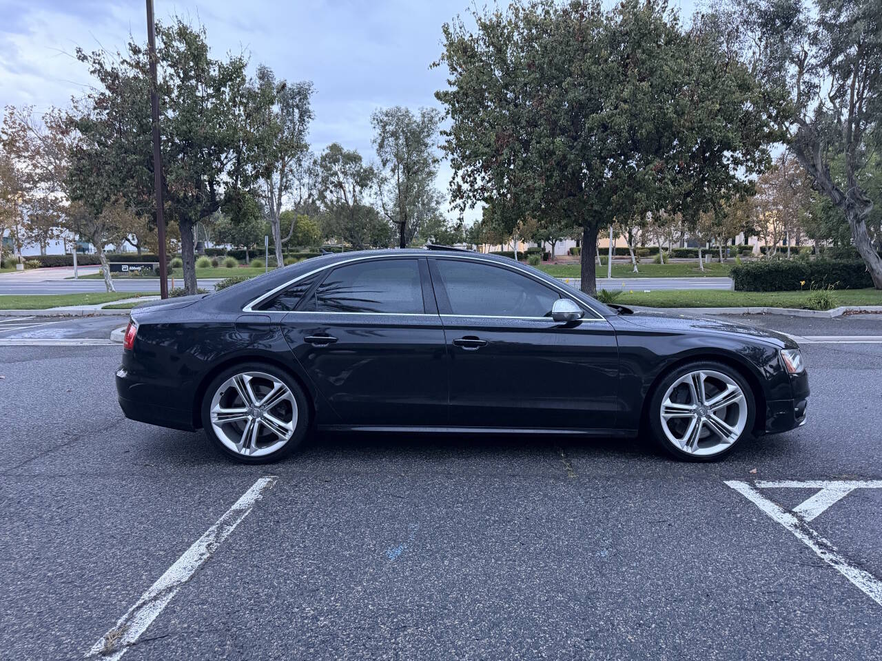 Used 2013 Audi S8 Plus AWD/4WD image 7