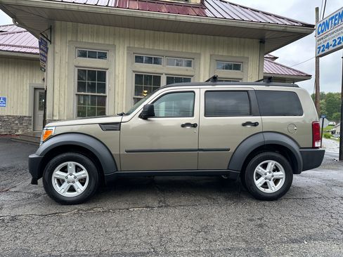Used 2007 Dodge Nitro 4WD SXT image 2
