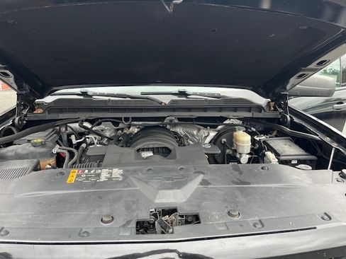 Used 2017 Chevrolet Silverado 1500 Custom image 10