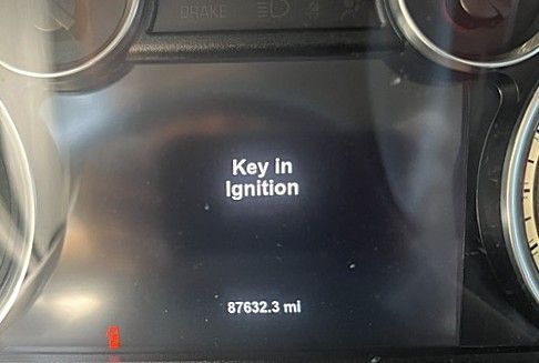 Used 2015 RAM 1500 2WD Crew Cab Sport image 33