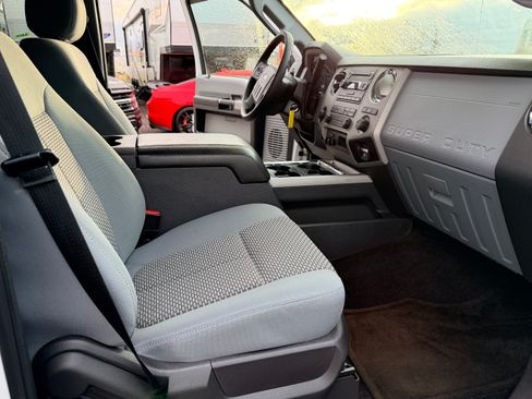 Used 2014 Ford F250 FX4 image 10