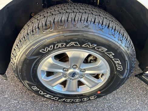 Used 2018 Ford Expedition Max XL image 18