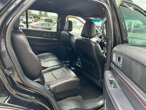 Used 2018 Ford Explorer Sport image 12