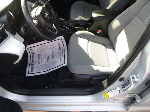 Used 2021 Toyota Corolla SE image 13