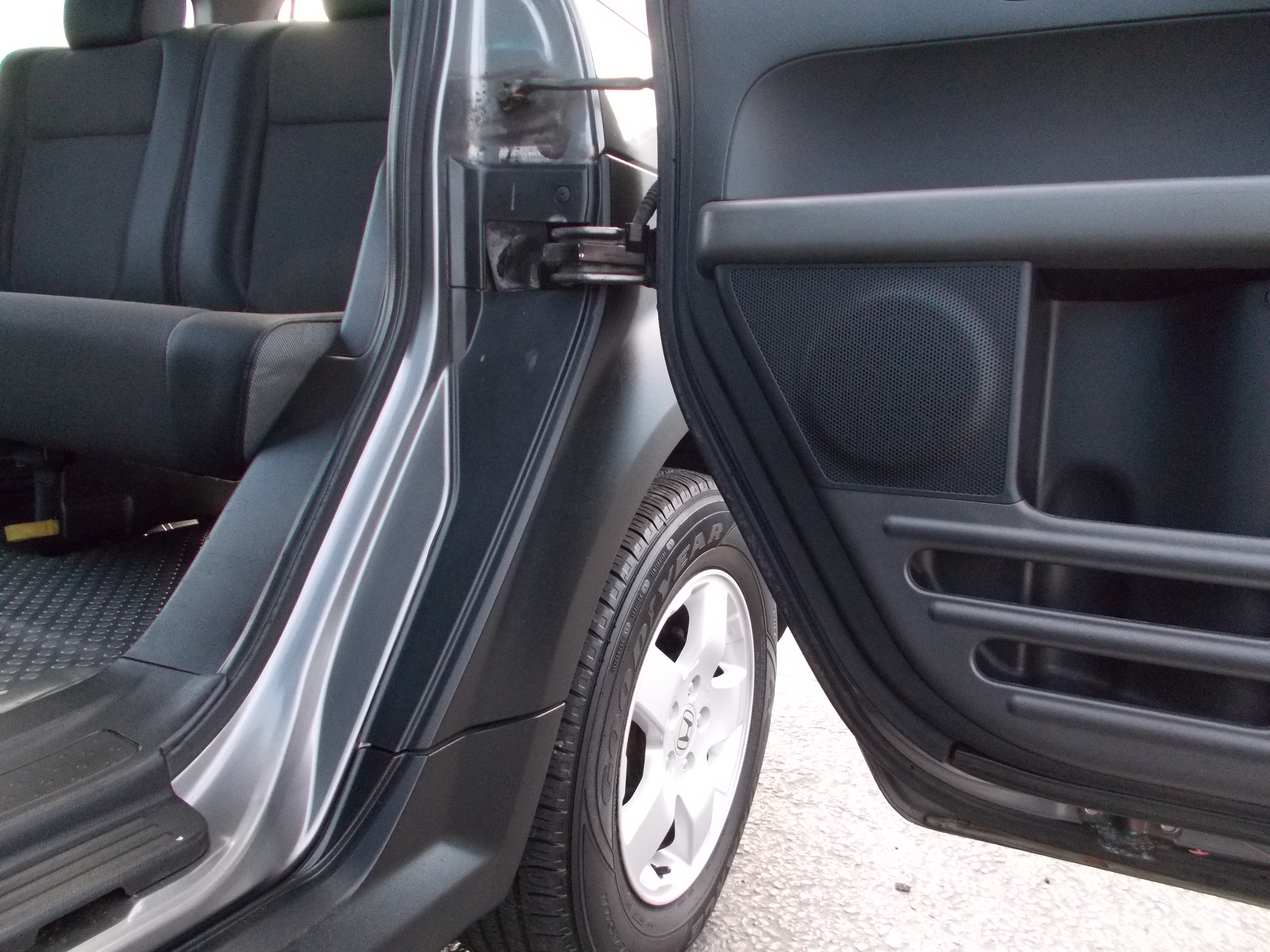 Used 2005 Honda Element 4WD EX image 22