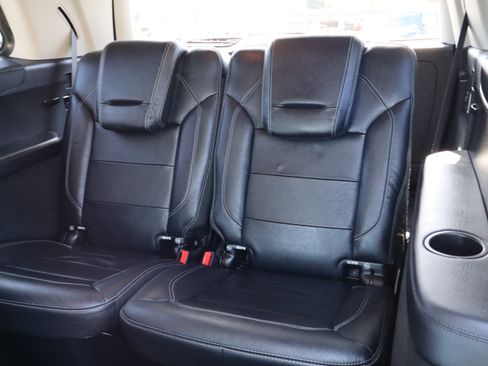 Used 2015 Mercedes-Benz GL 550 image 17