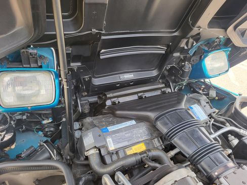 Used 1992 Chevrolet Corvette w/1LT image 10