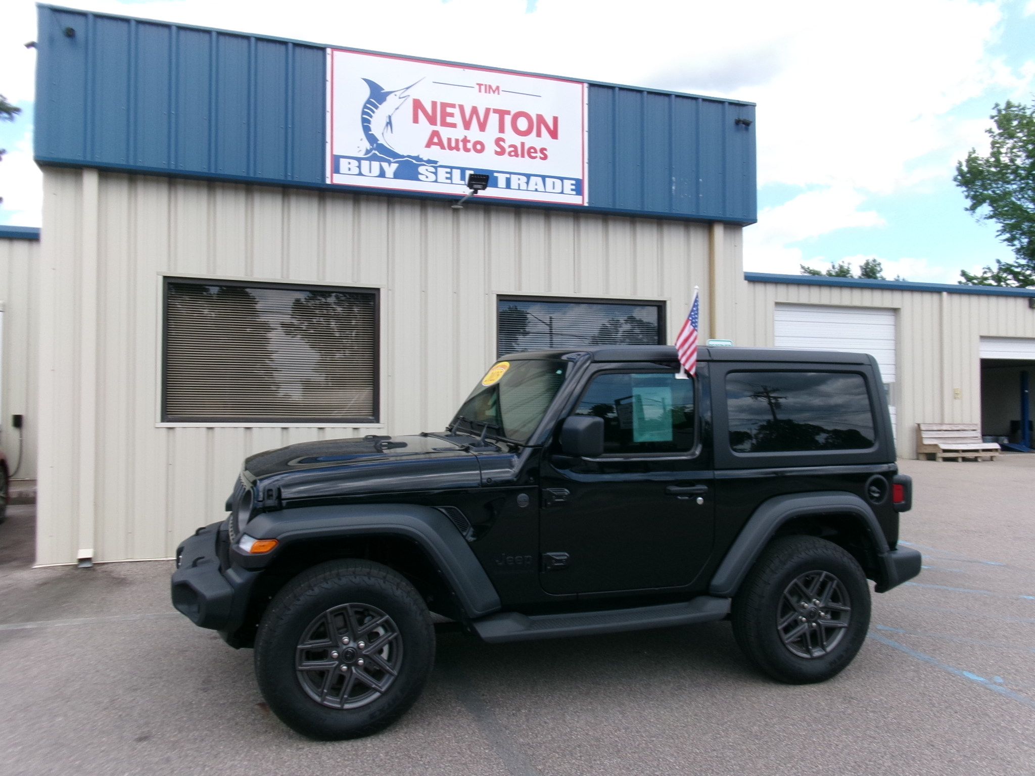 Used 2025 Jeep Wrangler 4WD Sport image 20