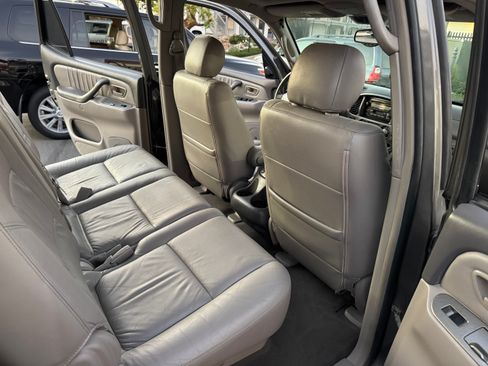 Used 2005 Toyota Sequoia Limited image 20