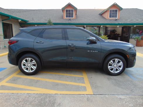 Used 2020 Chevrolet Blazer LT image 11