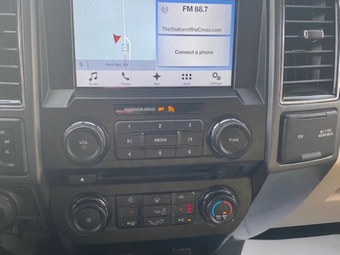 Used 2018 Ford F150 XLT image 11