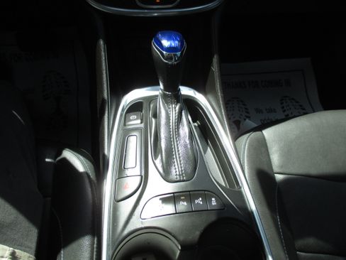 Used 2016 Chevrolet Volt Premier FWD image 12