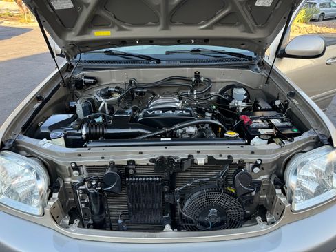 Used 2002 Toyota Sequoia SR5 image 26