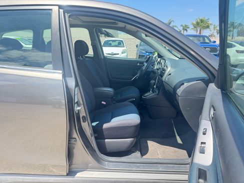 Used 2005 Toyota Matrix AWD image 18