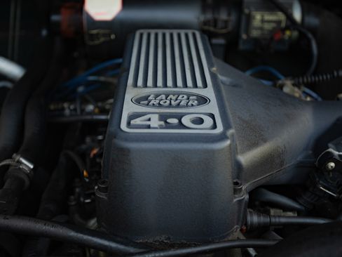 Used 1997 Land Rover Defender 90 image 27