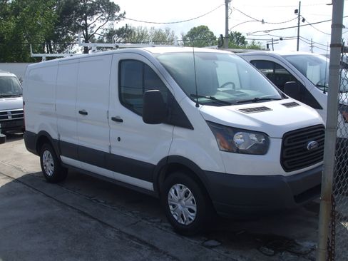 Used 2019 Ford Transit 150 RWD image 1
